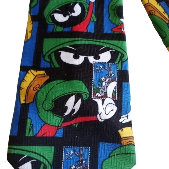 Vintage 90's Necktie Looney Tunes Stamp Collection Marvin the Martian Novelty - Picture 5 of 9
